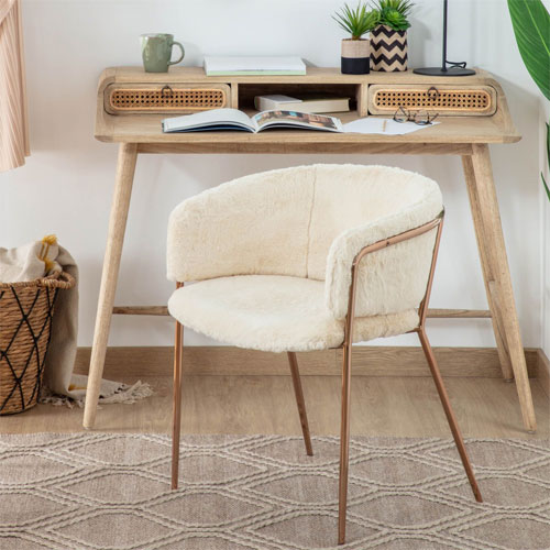 Silla Runnie de pelo blanco
