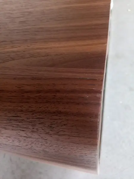 Mesa de centro nogal y acero cajón espejo Lig.defectos