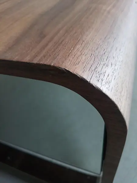 Mesa de centro nogal y acero cajón espejo Lig.defectos