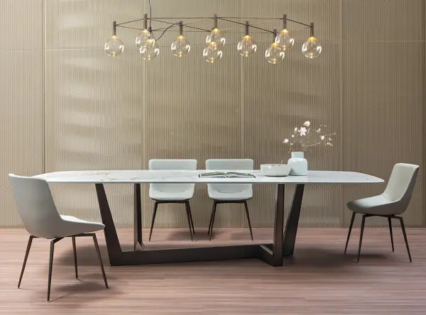 Mesa de comedor esquinas redondeadas cerámica Art Bonaldo