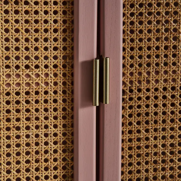 Aparador rosado de 3 puertas Bracke