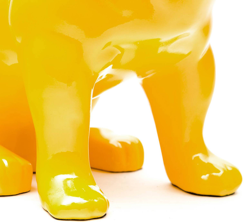 NAUNET Bulldog amarillo sentado