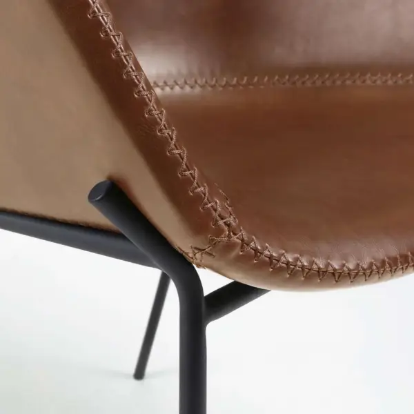 Silla de piel sintética marrón Yvette
