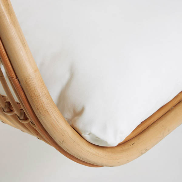 Sillón colgante con pie Ekaterina