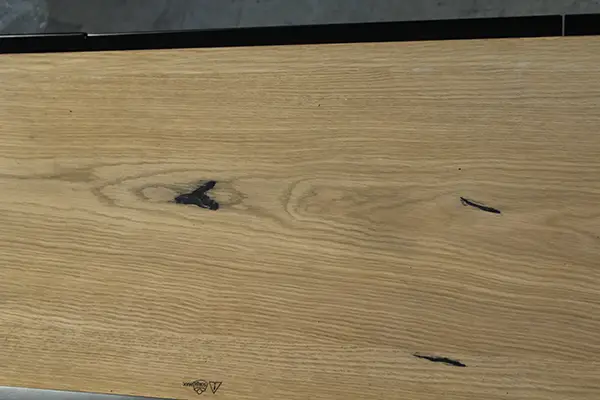 Mesa de tv de diseño Arista roble salvaje lig.defectos