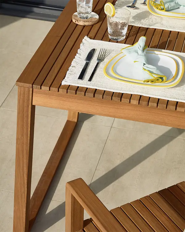 Mesa de comedor extensibe jardín madera maciza 180 cms.
