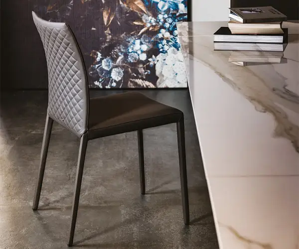 Silla tapizada Norma Couture Cattelan