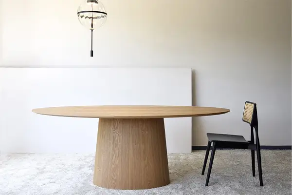 Mesa de comedor oval natural madera de fresno pie central