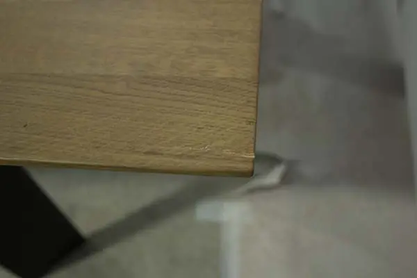 Mesa de comedor fija Rely patas metálicas Lig.defectos
