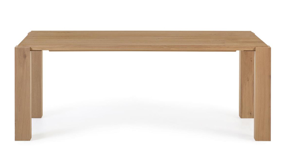Mesa comedor de chapa de roble y patas de madera de roble