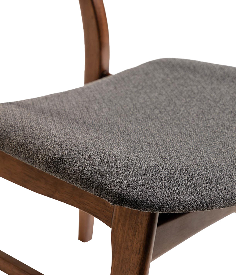 Silla de madera con nogal Selia