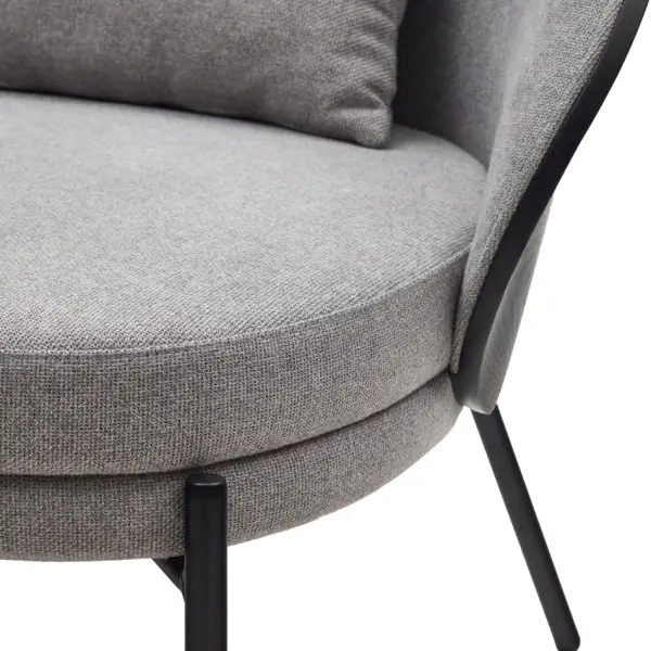 Sillón de fresno negro tapizado en gris pata metálica negra Eamy