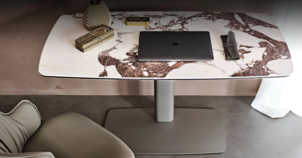 Mesa de escritorio ajustable eléctricamente cerámico Runner