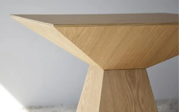 Mesa auxiliar cuadrada fresno natural Kanu