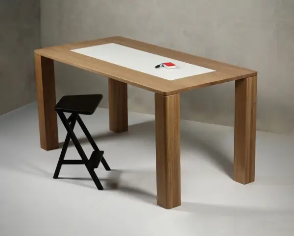 Mesa de comedor con pizarra