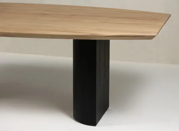 Mesa de comedor roble macizo Wyda