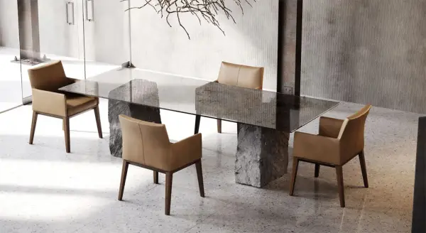 Silla de madera maciza tapizada Carter