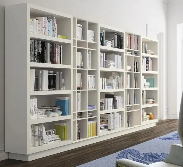 Librería moderna con estantes y huecos 450 Quantum