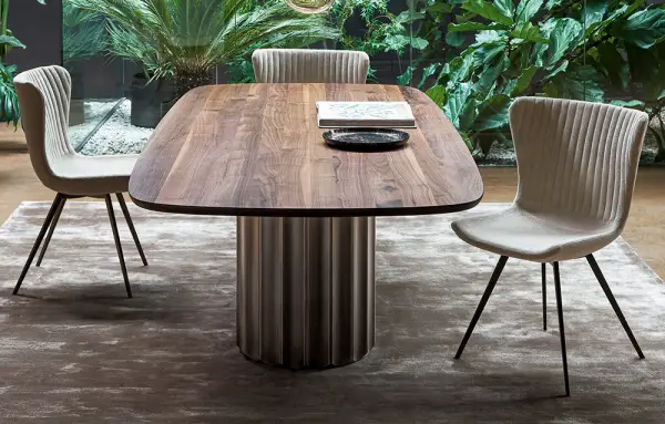Mesa de comedor esquinas redondeadas madera Dorian Bonaldo