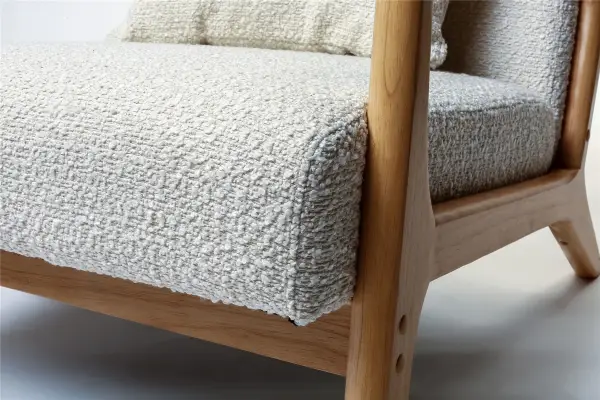 SILLON RISTO TAPIZADO ANAT BEIGE CON COJÍN