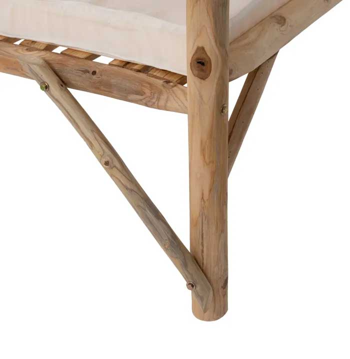 Cama balinesa de madera natural Akar