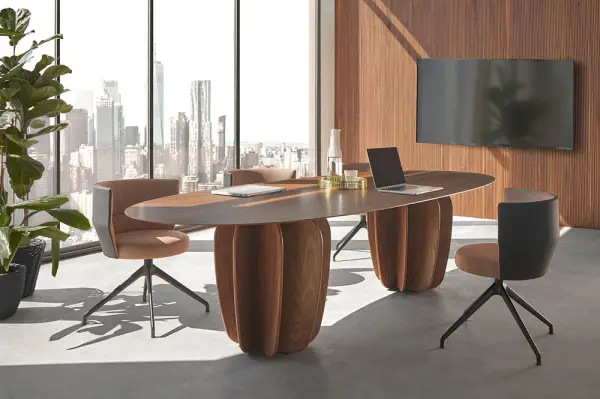 Mesa de comedor nogal Coral by Punt