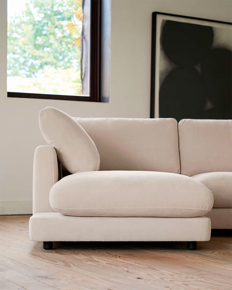 Sofá con chaise longue izquierda tapizado beige Gala