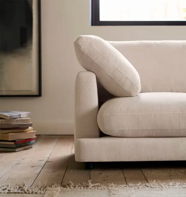 Sofá con chaise longue derecha tapizado beige Gala