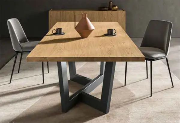Mesa de comedor antracita y tapa en roble macizo Hamar