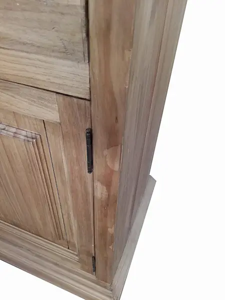 Vitrina provenzal 3 puertas lig. defectos