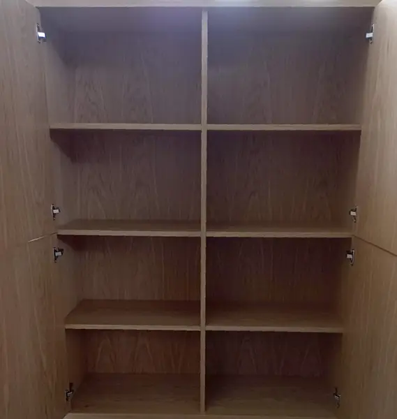 Armario 4 puertas borgen roble Lig.defectos