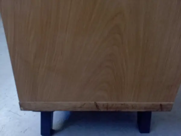 Armario 4 puertas borgen roble con defectos