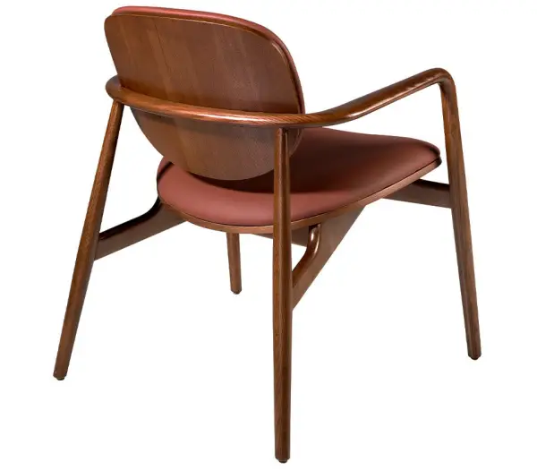 Sillón tapizado en polipiel y patas madera de fresno Ternis