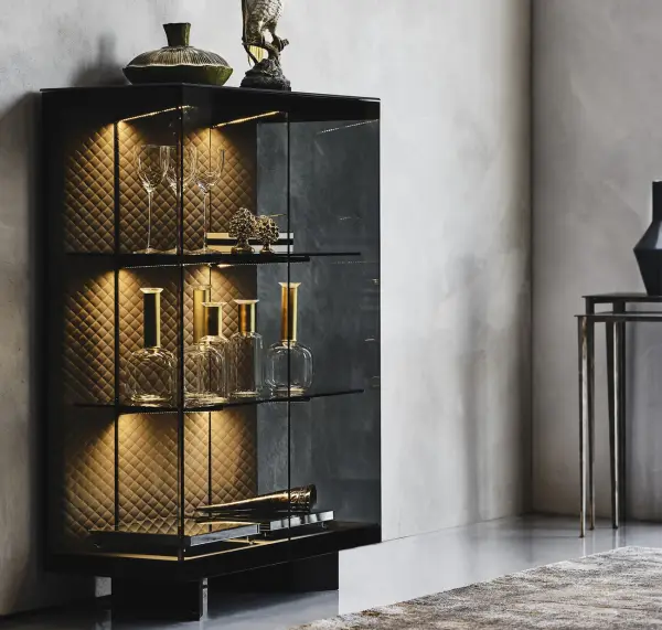 Vitrina alta cristal y metal Boutique Cattelan