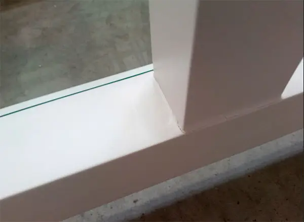 Mesa de centro Yoko lacado Blanco lig.defectos