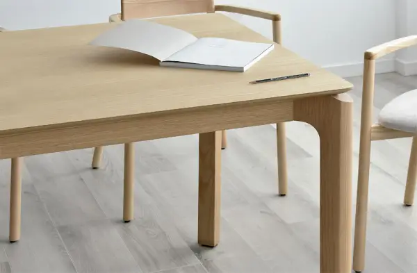 Mesa de comedor nórdica Jovik