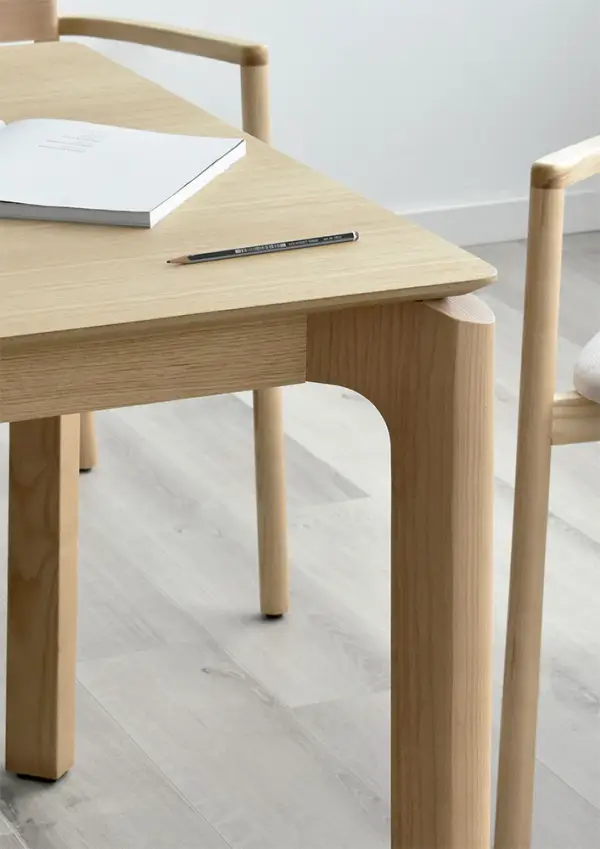Mesa de comedor nórdica Jovik