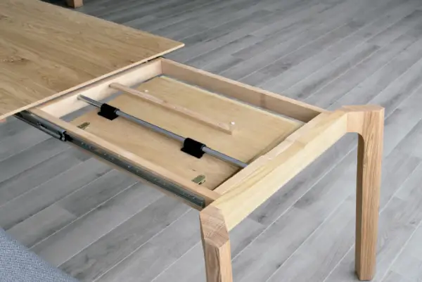 Mesa de comedor extensible nórdica Neok