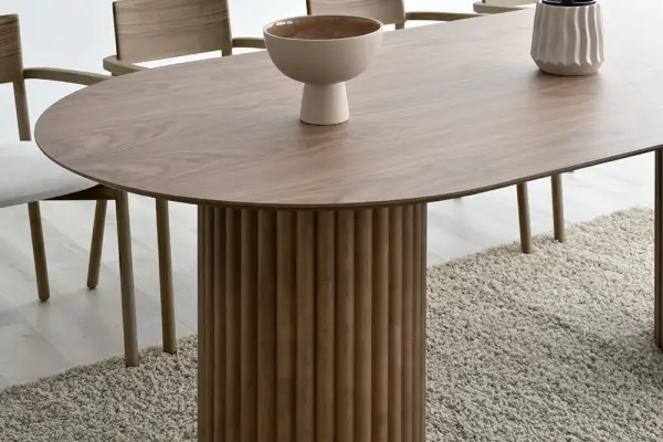Mesa de comedor ovalada listones Biorn