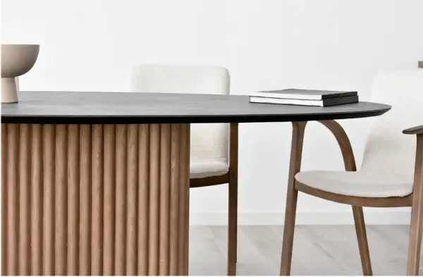 Mesa de comedor ovalada porcelánico Aure