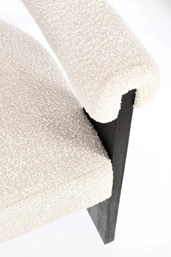Silla con brazos negro y natural Agape