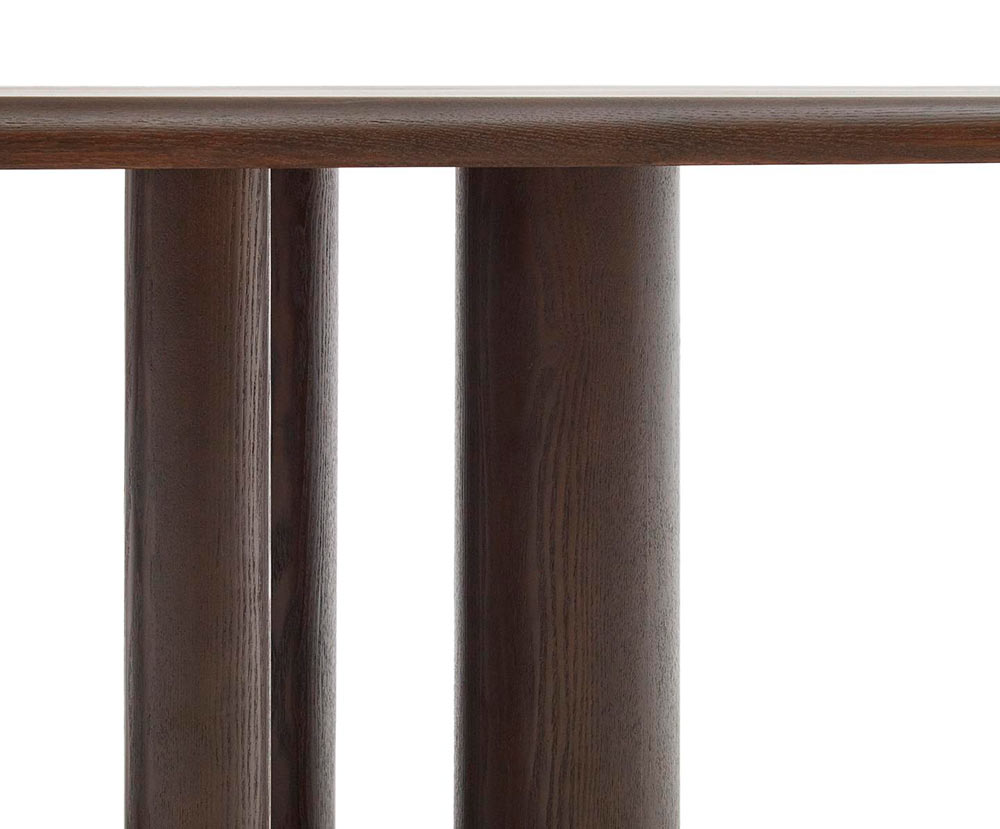 Mesa de comedor fresno acabado oscuro Mailen Kave Home