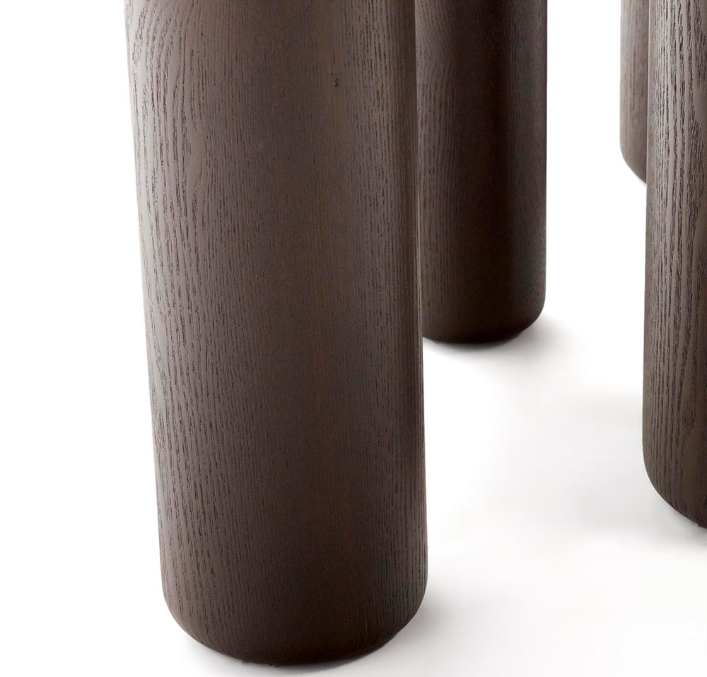 Mesa de comedor fresno acabado oscuro Mailen Kave Home