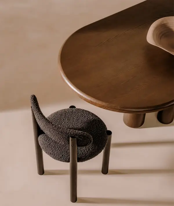 Silla borreguito negro Nebai Kave Home