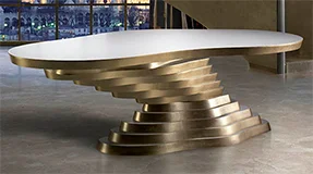 Mesa de comedor irregular Goldeneye Mesa de comedor irregular Goldeneye
