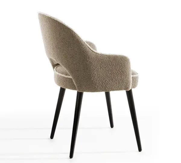 Silla de diseño con brazos Virginia
