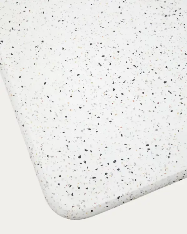 Sobre de mesa exterior cuadrado Saura de terrazo blanco