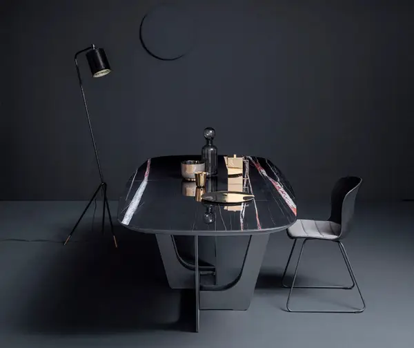 Mesa de comedor my glass y metal Cosmopolitan Devina Nais