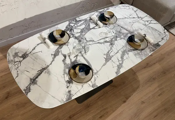 Mesa de comedor porcelánico de 180 Victory Tonin Casa