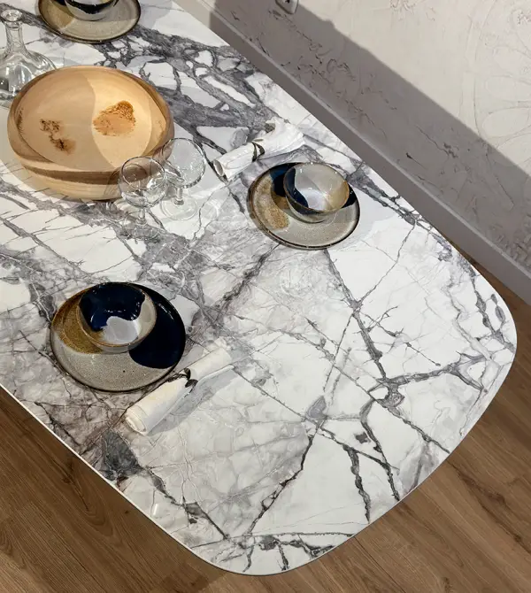 Mesa de comedor porcelánico de 180 Victory Tonin Casa